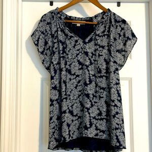 Loft (M) blouse Navy with white detail